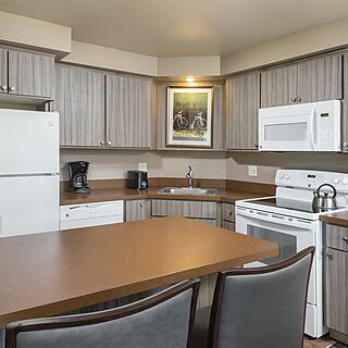 WorldMark Eagle Crest — Sample kitchen
