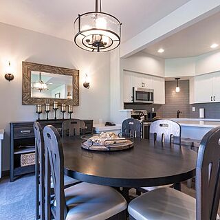 Canyon Rim at Eagle Crest &mdash; Sample dining area