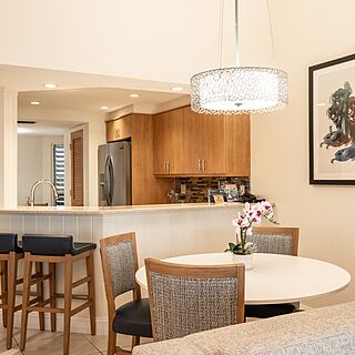 Dining room with bar stools and countertops