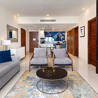 Villa La Valencia Beach Resort & Spa — Sample living room