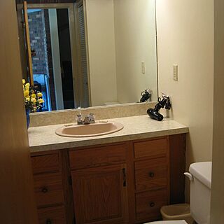 1st floor bathroom