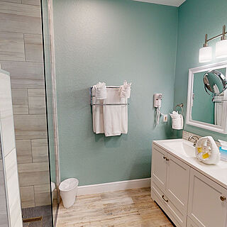 Morritt's Grand Resort — Sample bathroom