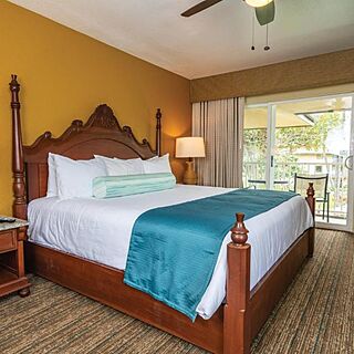 Wyndham Kauai Coast Resort at the Beachboy — Sample bedroom