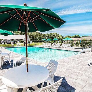 Brewster Green — Pool