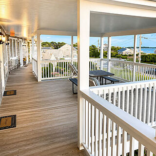 Colonial Acres Resort — Patio