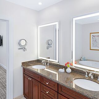 Marriott's Manor Club - Sequel — Sample bathroom