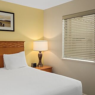Lake Chelan Shores — Sample bedroom