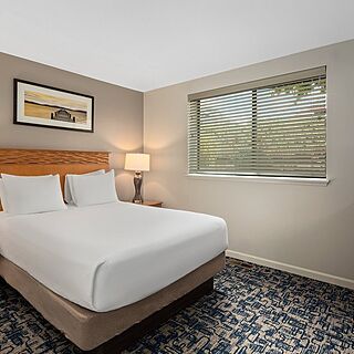 Lake Chelan Shores — Sample bedroom