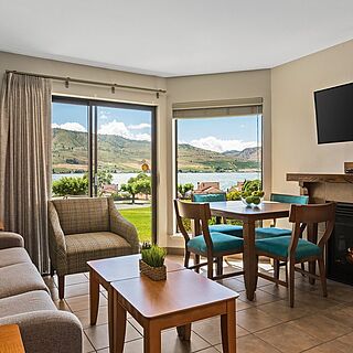 Lake Chelan Shores — Sample living room