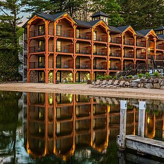 Center Harbor Inn — Exterior