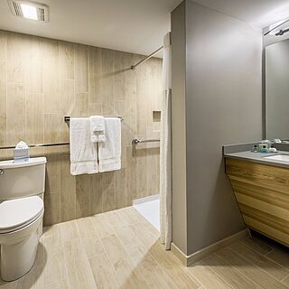 Center Harbor Inn — Sample bathroom