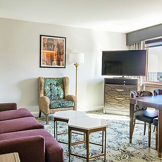 Club Wyndham Avenue Plaza — Sample living room
