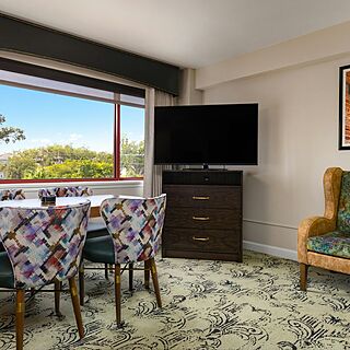 Club Wyndham Avenue Plaza — Sample living room
