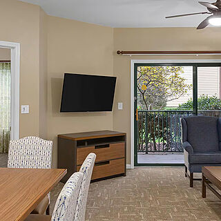 Club Wyndham Smoky Mountains — Sample living room