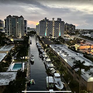 Corner waterways view