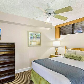 Kahana Villa Resort — Sample bedroom