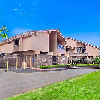 Kahana Villa Resort — Exterior