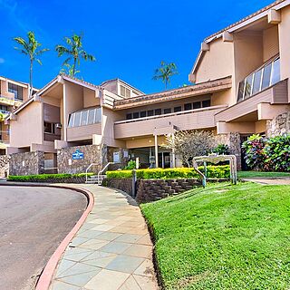 Kahana Villa Resort — Exterior