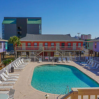 Paradise Isle Resort — Pool
