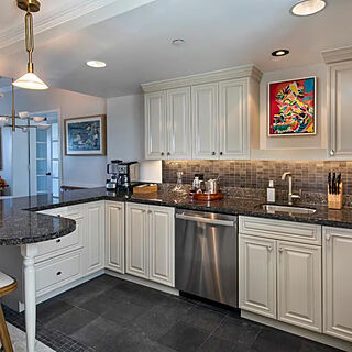 The Ritz-Carlton Club, St. Thomas — Sample suite kitchen