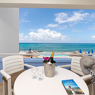 La Vista Beach Resort — Sample bedroom
