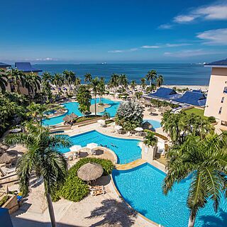 Zuana Beach Resort &mdash; Outdoor pool