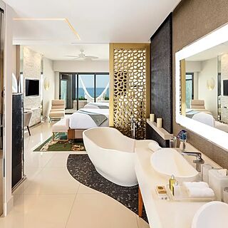 Garza Blanca Resort & Spa Los Cabos — Sample bathroom