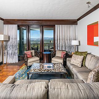 The Ritz-Carlton Club, Lake Tahoe — Sample residence living room