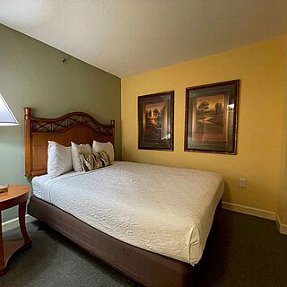 Horizon at 77th — Sample bedroom