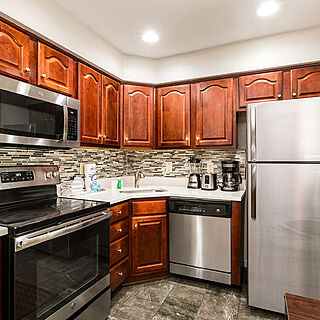 Vacation Village at Williamsburg — Sample kitchen