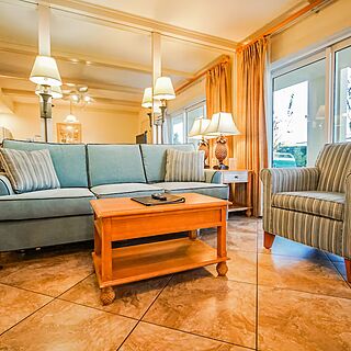Coral Reef Beach Resort — Sample living room