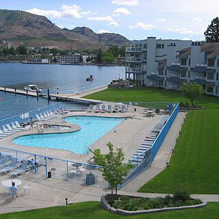 Peterson's Waterfront Resort