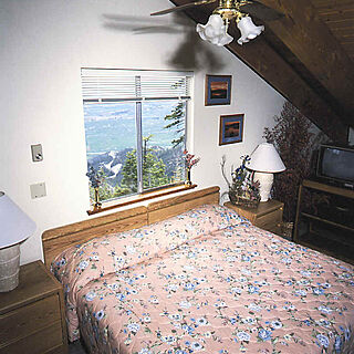 Perennial Vacation Club at Tahoe Village — - unit bedroom