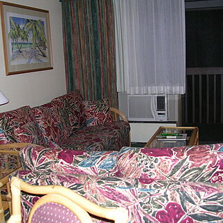 Banyan Harbor Resort — Sample unit living area